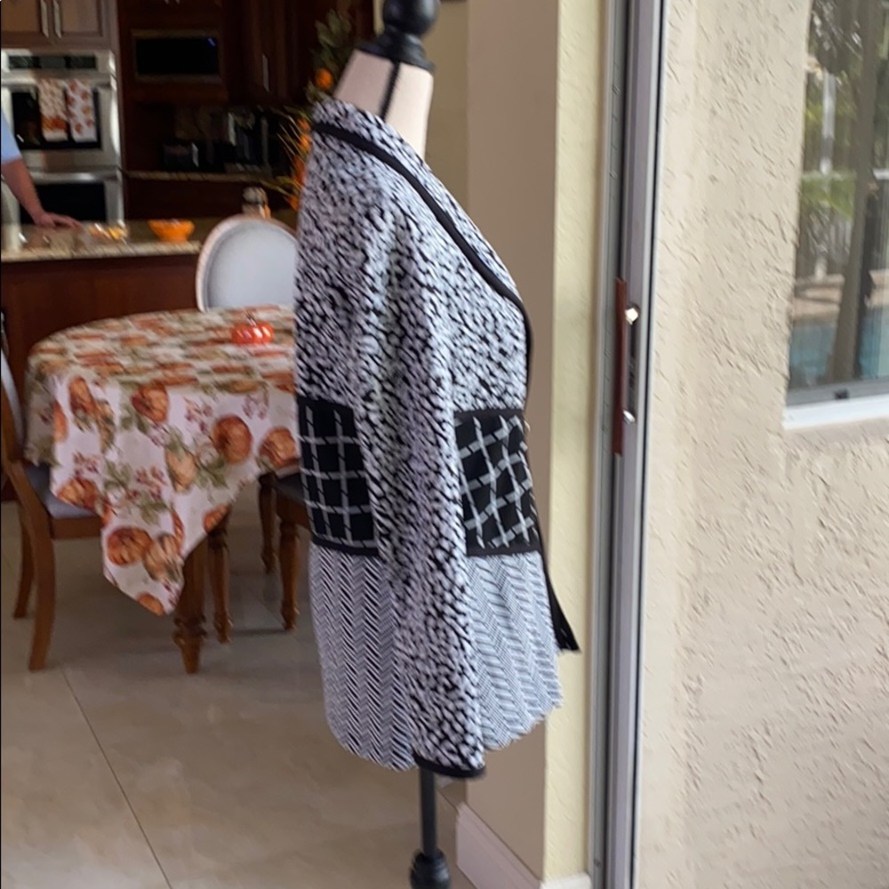 NY Collection Jacket - Picture 3 of 8